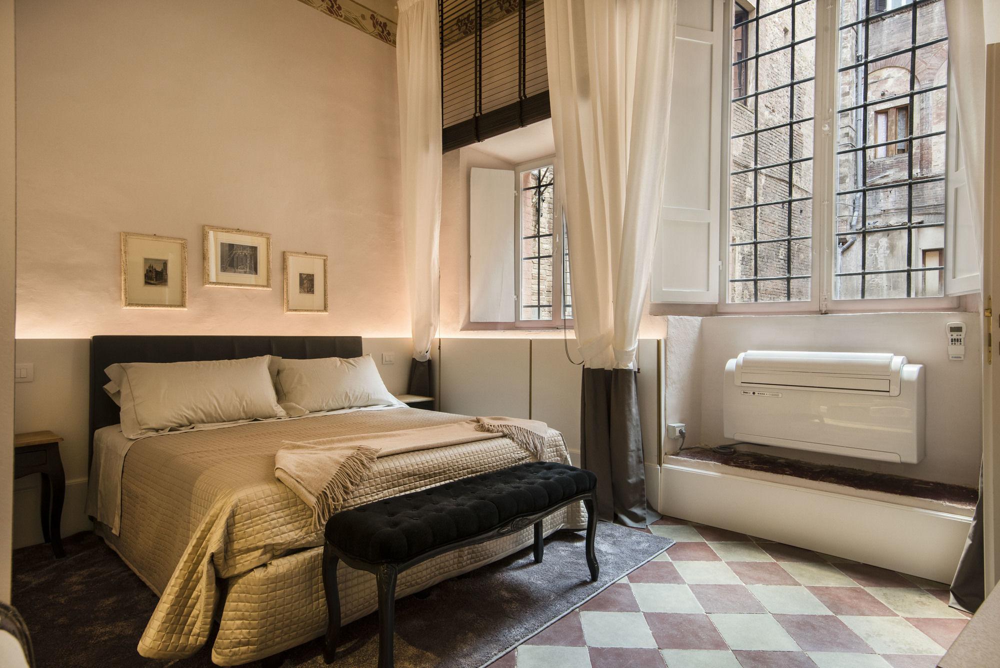 La Terrazza Sul Campo-Rooms Only Siena Dış mekan fotoğraf