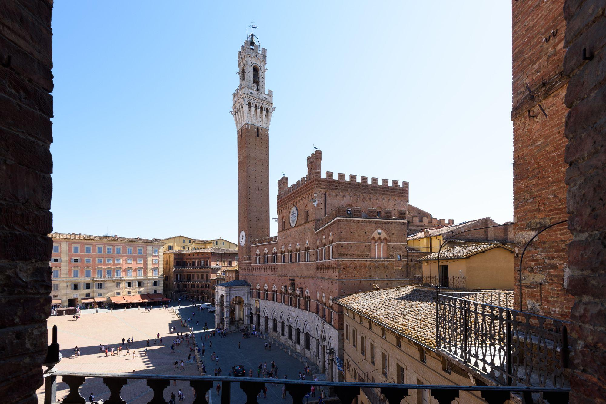 La Terrazza Sul Campo-Rooms Only Siena Dış mekan fotoğraf